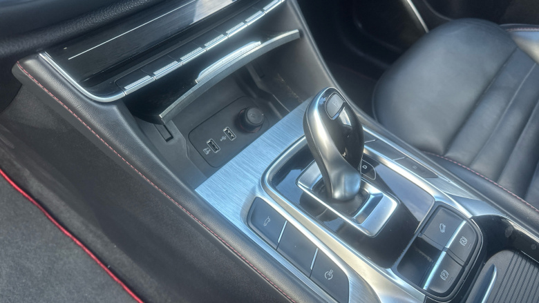 MG Hs 1.5 T-GDI PHEV Exclusive 5dr Auto Hatchback